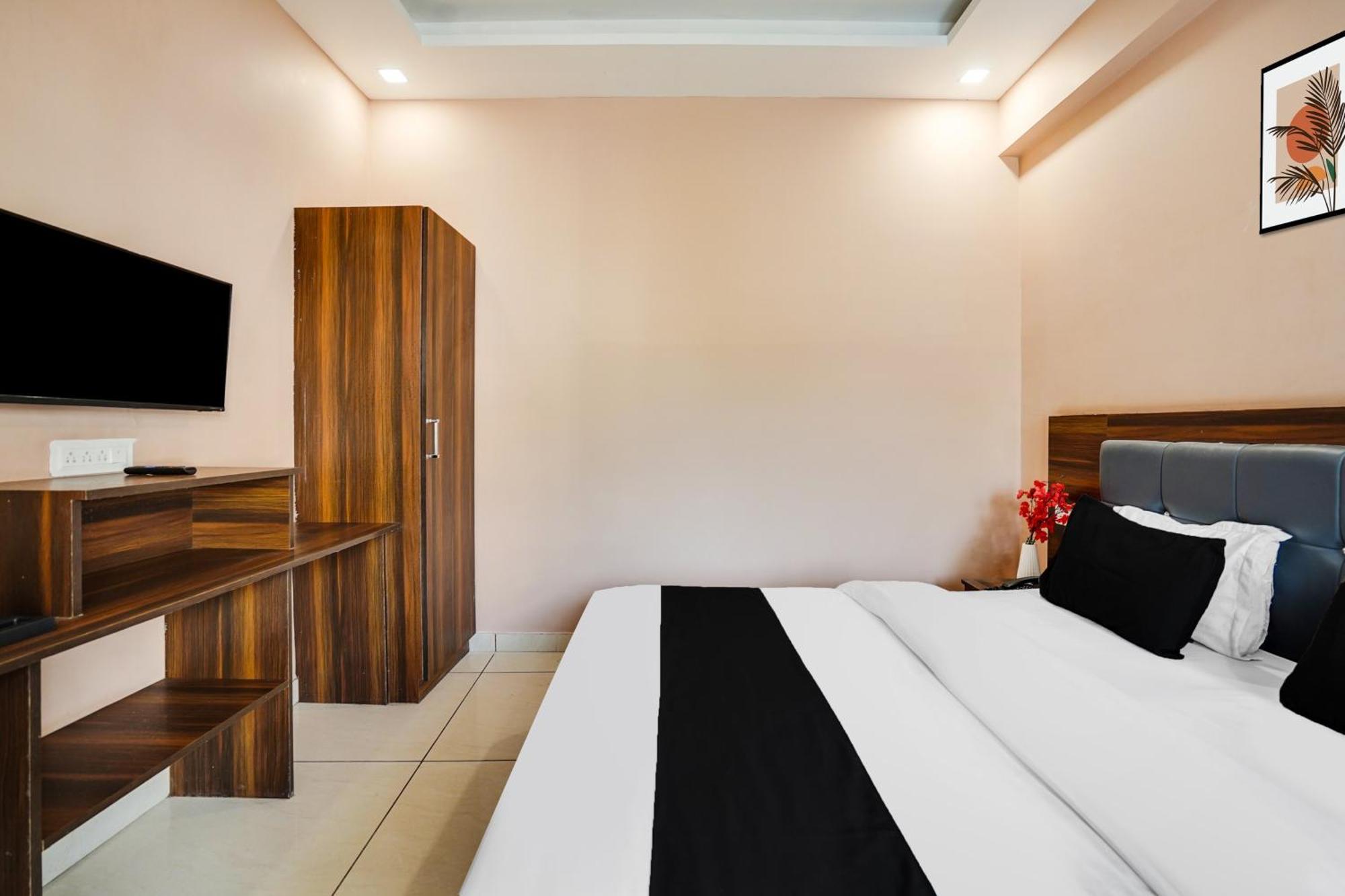 Super Townhouse Tapovan Formerly Shiv Inn Narendra Nagar Luaran gambar