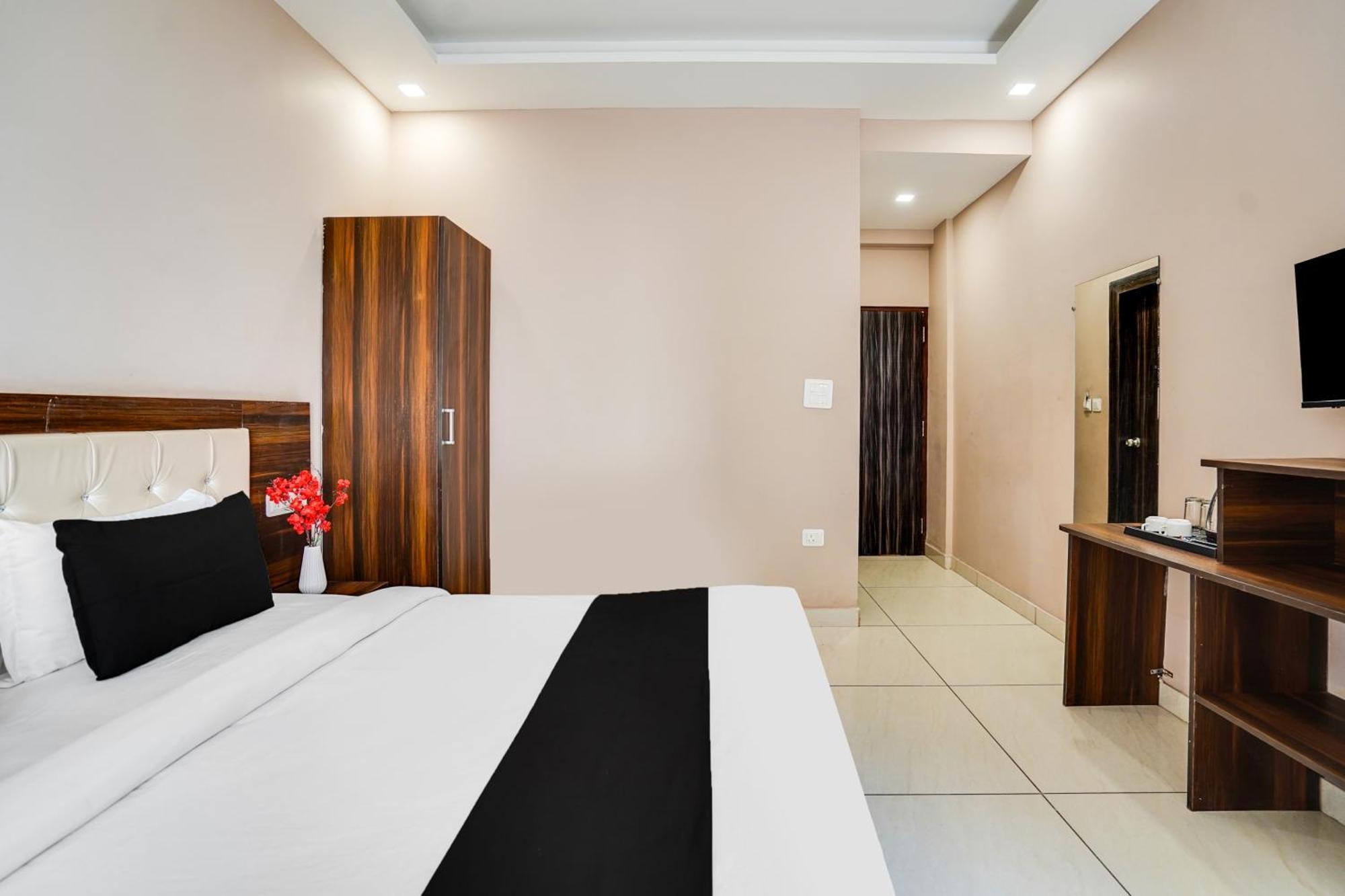 Super Townhouse Tapovan Formerly Shiv Inn Narendra Nagar Luaran gambar